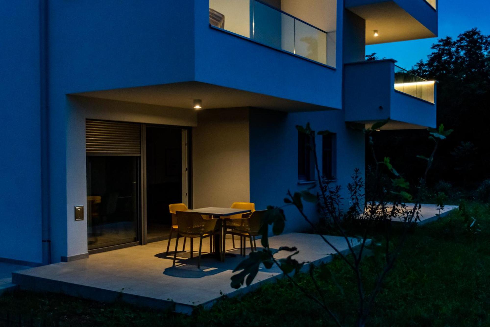 Baden Resort Basanija, Umag-With Sea View, Parking And 300M From The Beach Kültér fotó