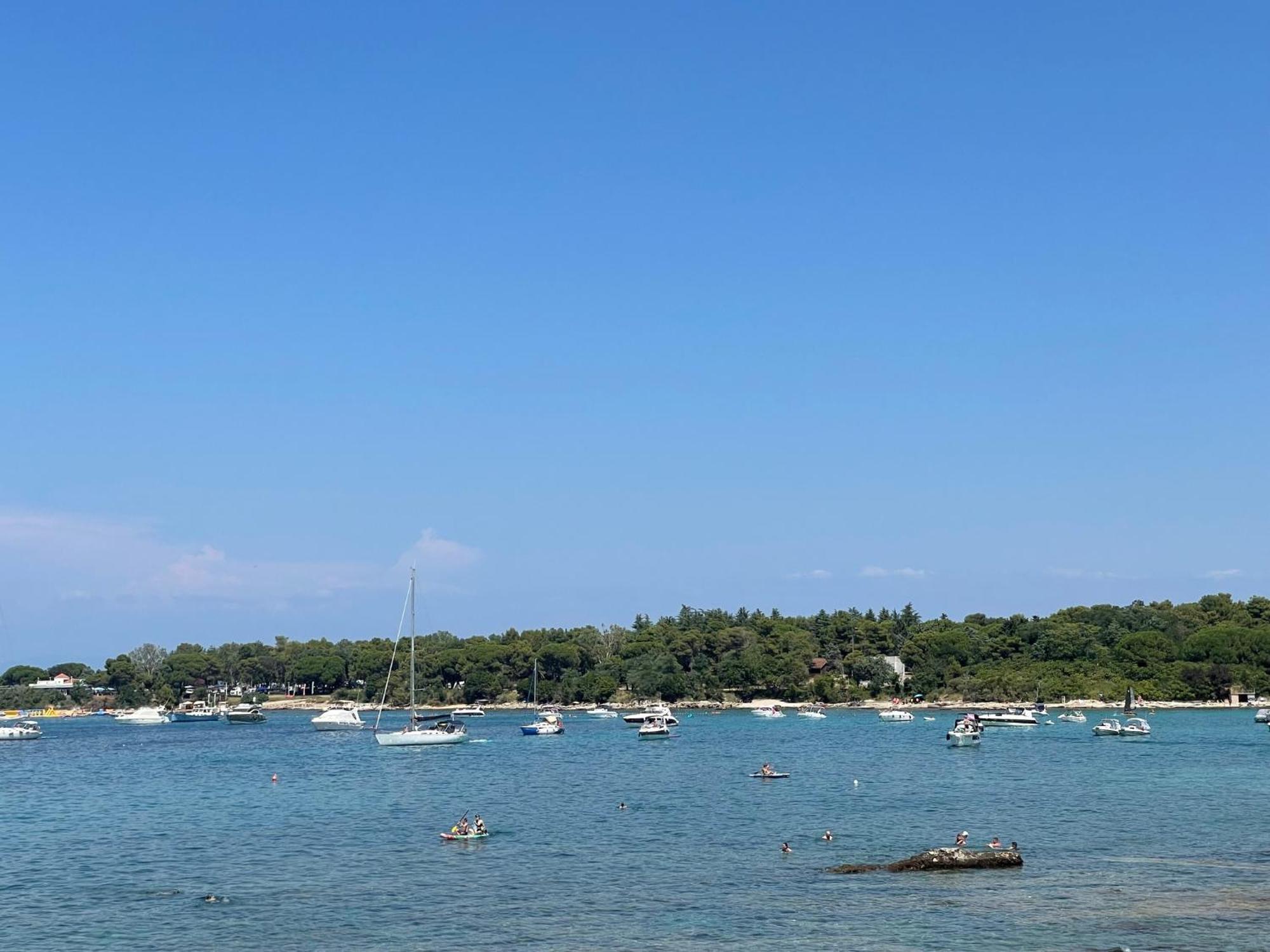 Baden Resort Basanija, Umag-With Sea View, Parking And 300M From The Beach Kültér fotó