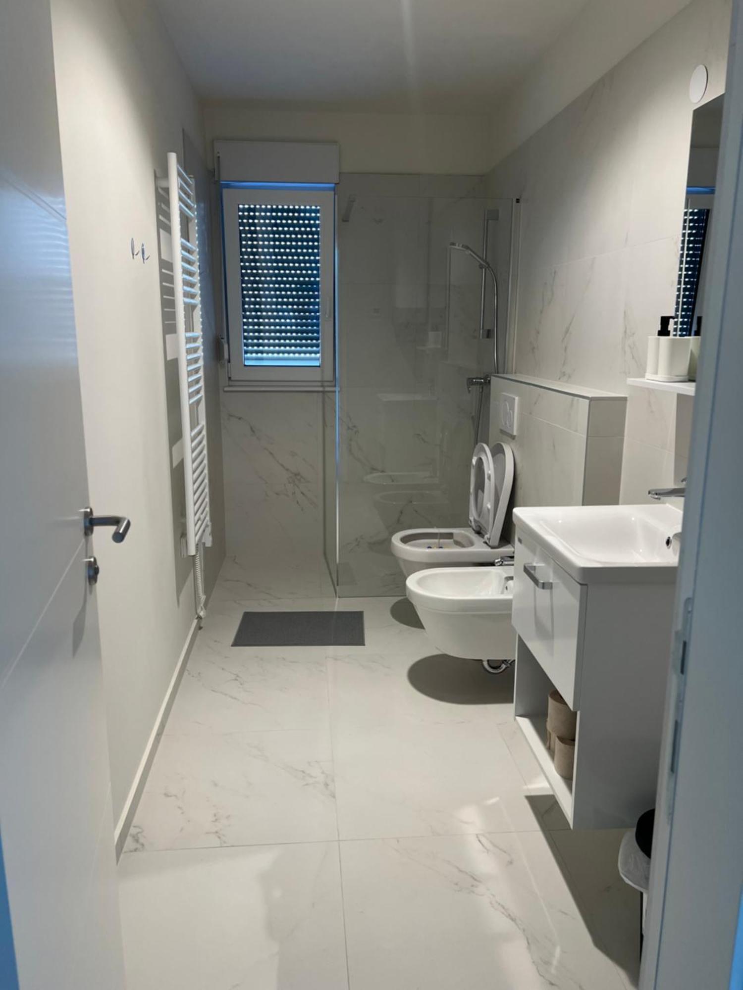 Baden Resort Basanija, Umag-With Sea View, Parking And 300M From The Beach Kültér fotó